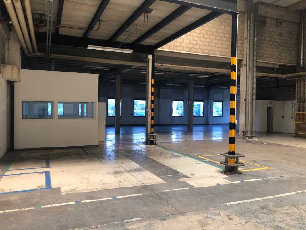 Photo du bien : à Louer Activités et Bureaux 95200 SARCELLES offre 690828