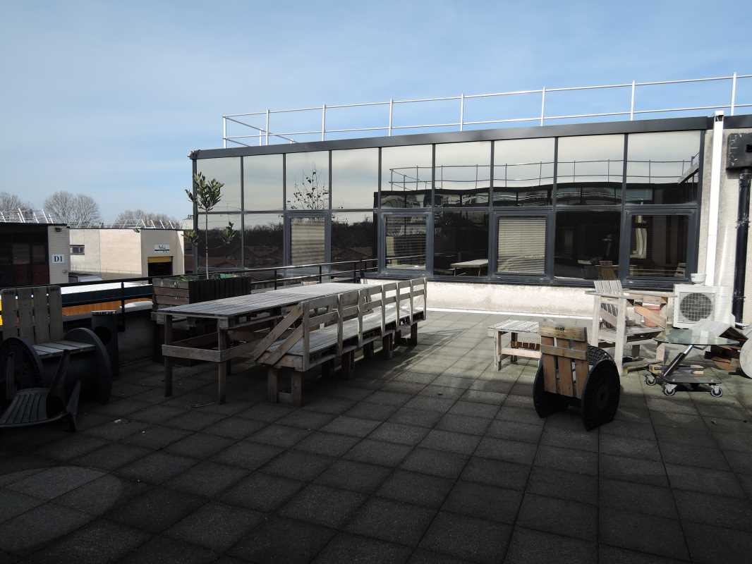 Photo du bien : à Louer Activités et Bureaux 93200 SAINT DENIS offre 699622