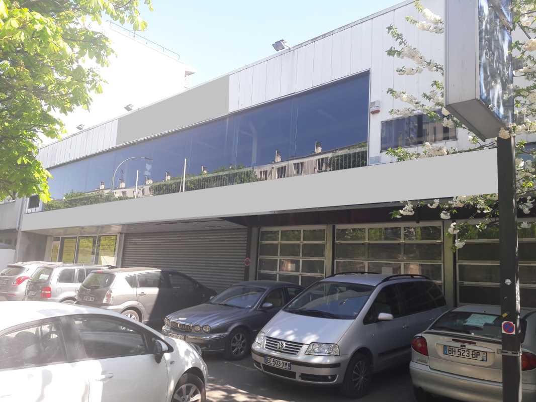Photo du bien : à Vendre ou à Louer Locaux d'activité 94600 CHOISY LE ROI offre (...)
