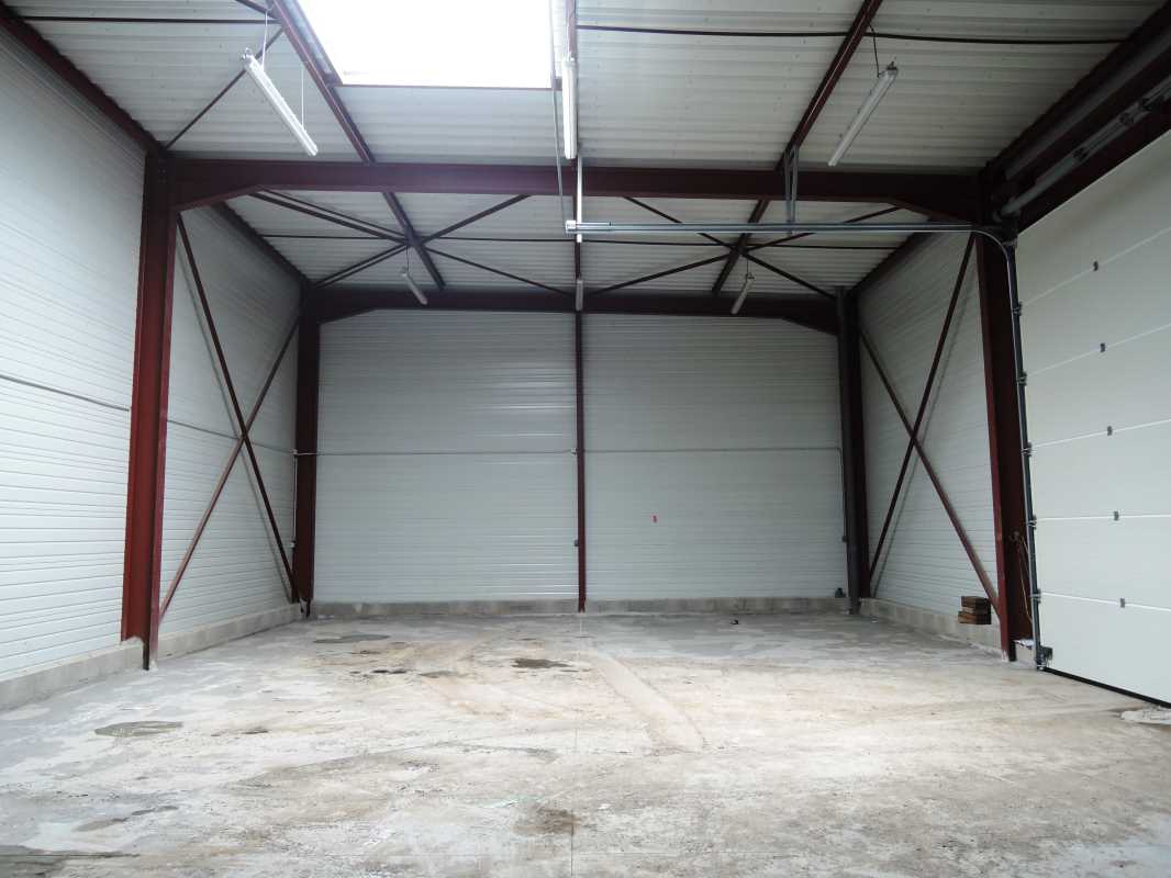 Photo du bien : à Louer Locaux d'activité 77610 FONTENAY TRESIGNY offre 710737