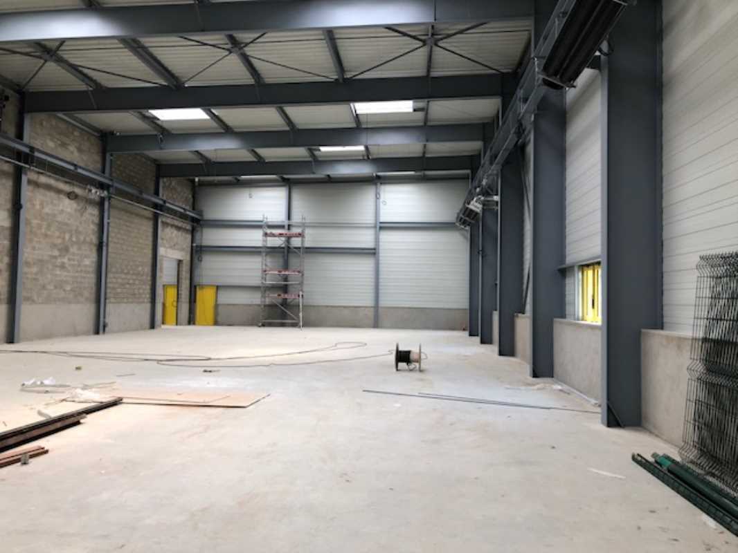 Photo du bien : à Louer Locaux d'activité 95540 MERY SUR OISE offre 744077