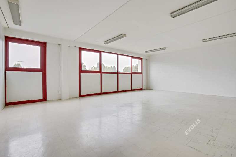 Photo du bien : à Vendre Activités et Bureaux 95220 HERBLAY offre 752388
