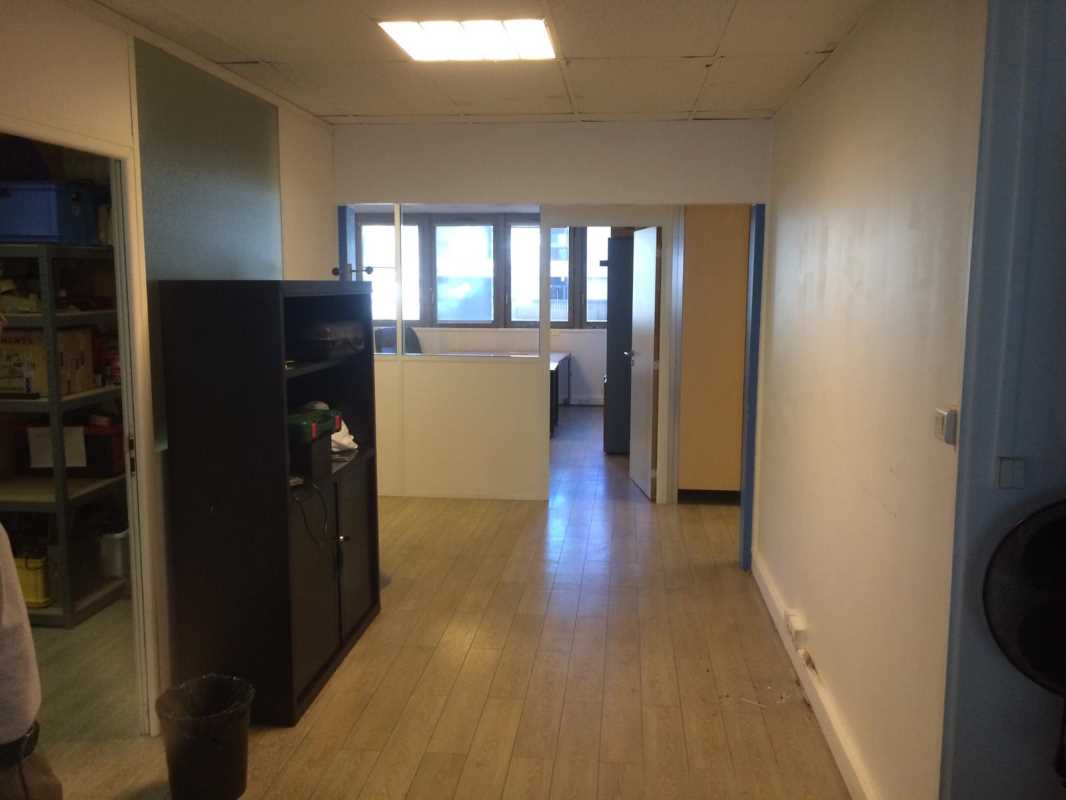 Photo du bien : à Louer Bureaux 92340 BOURG LA REINE offre 754278