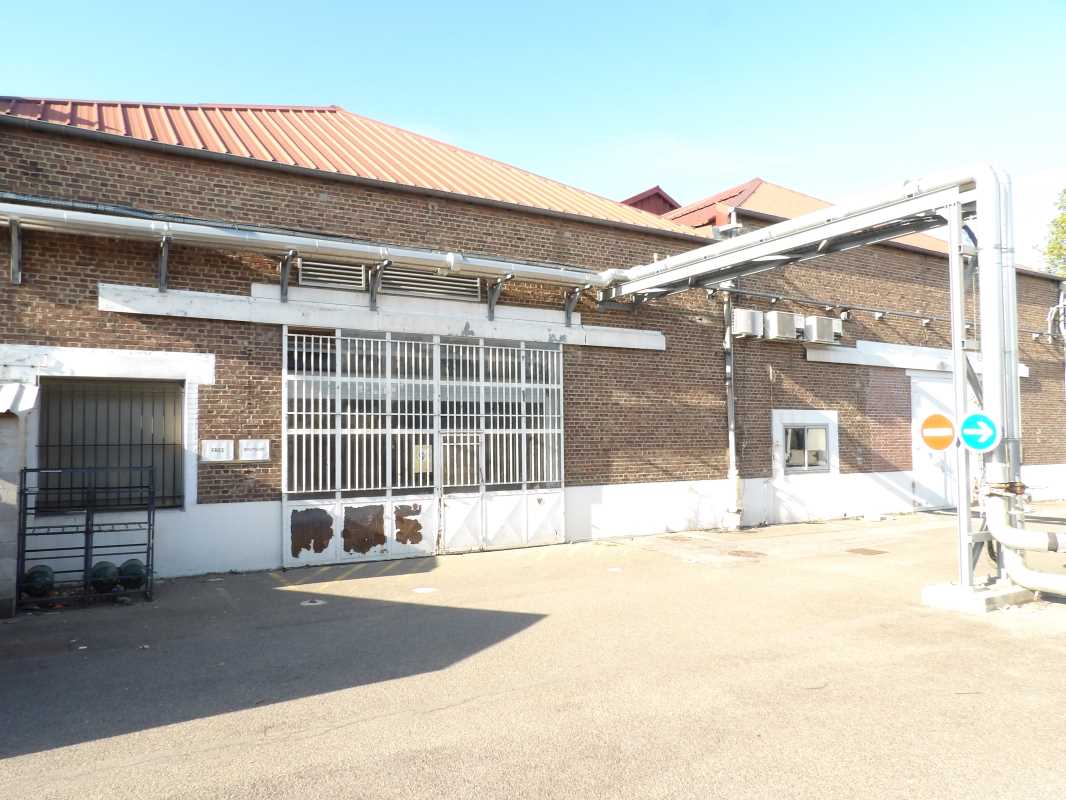 Photo du bien : à Vendre Locaux d'activité 78410 AUBERGENVILLE offre 760856
