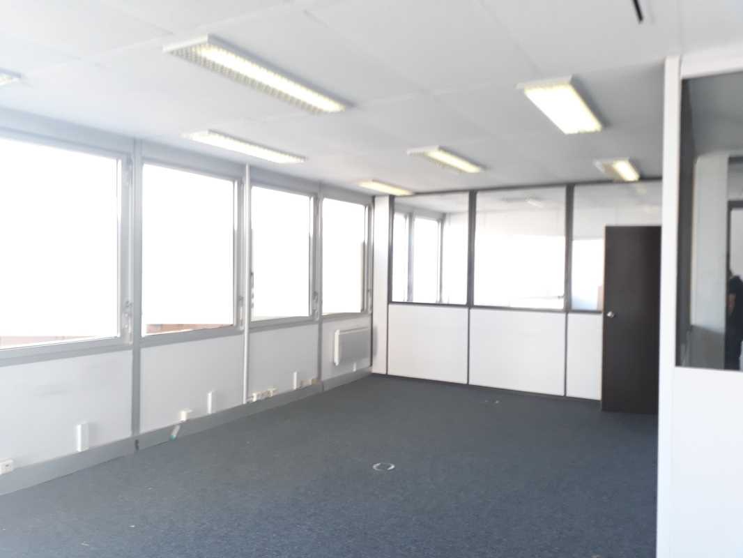 Photo du bien : à Vendre Bureaux 93160 NOISY LE GRAND offre 762472