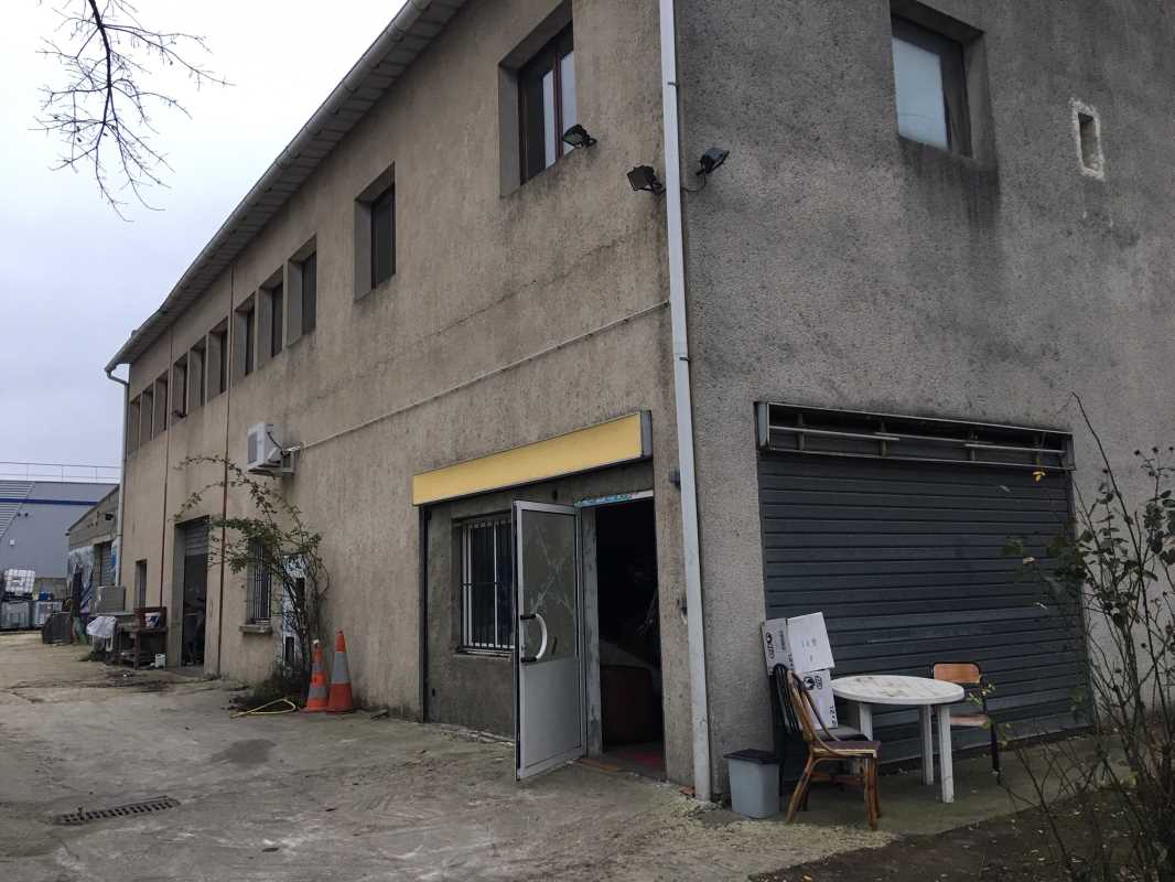 Photo du bien : à Louer Locaux d'activité 91270 VIGNEUX SUR SEINE offre 776717