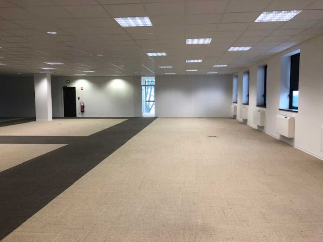 Photo du bien : à Louer Bureaux 95310 SAINT OUEN L'AUMONE offre 780335