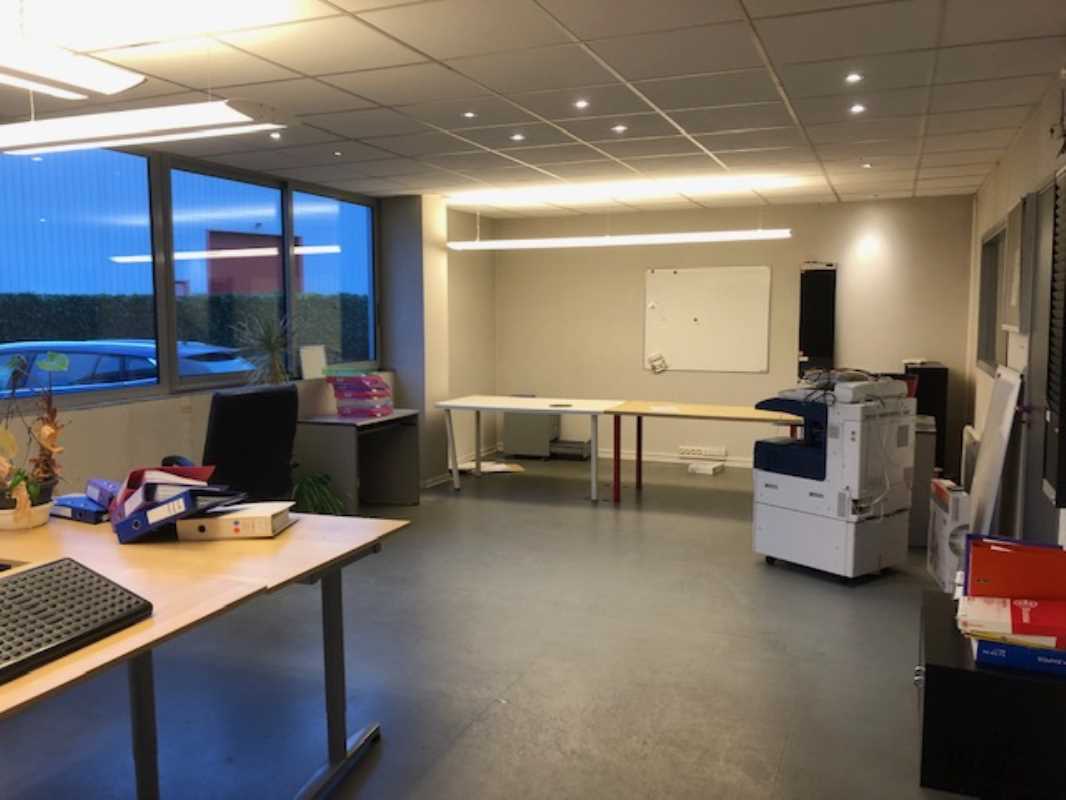 Photo du bien : à Louer Bureaux et Activités 95150 TAVERNY offre 785464