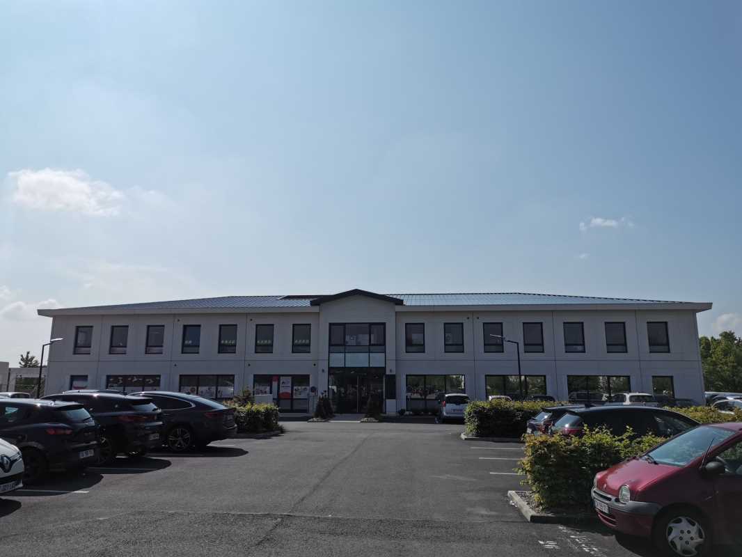 Photo du bien : à Vendre Bureaux 77700 SERRIS offre 786283