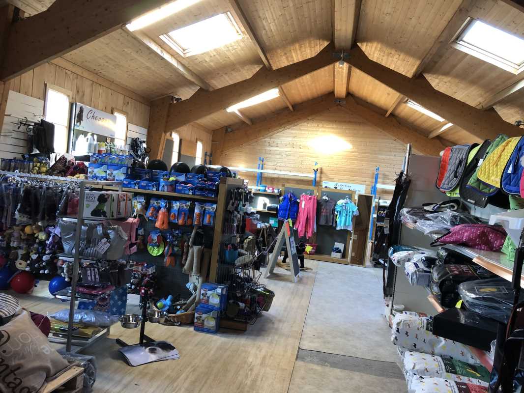Photo du bien : à Louer Locaux commerciaux 95420 MAGNY EN VEXIN offre 789527