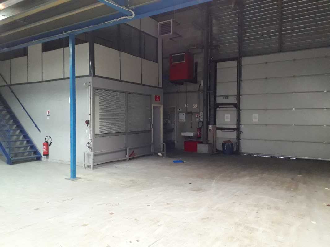 Photo du bien : à Louer Activités et Bureaux 94470 BOISSY SAINT LEGER offre 789543