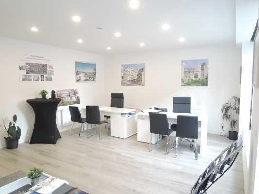 Photo du bien : à Louer Bureaux et Locaux commerciaux 92130 ISSY LES MOULINEAUX offre (...)