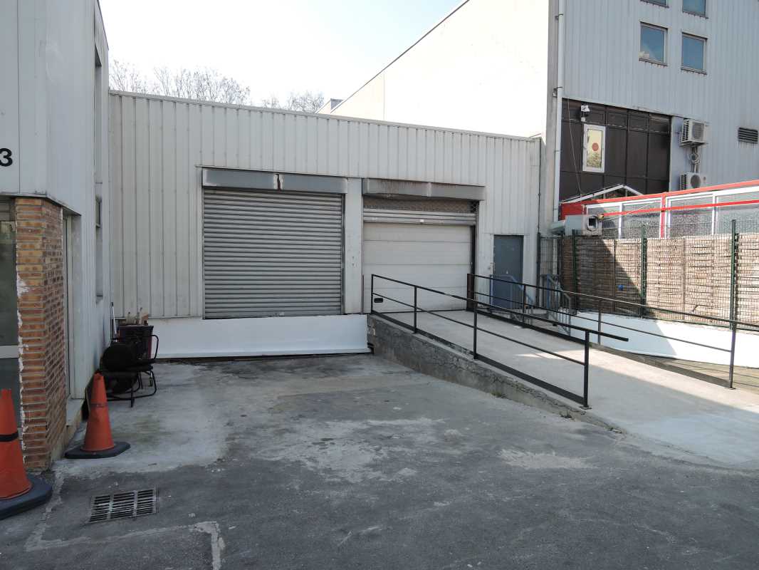 Photo du bien : à Louer Locaux d'activité 93200 SAINT DENIS offre 796860
