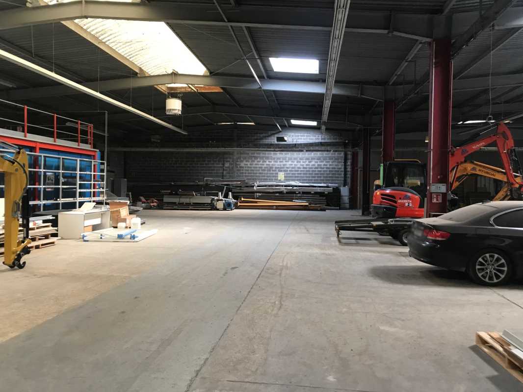 Photo du bien : à Louer Locaux d'activité 95310 SAINT OUEN L'AUMONE offre (...)