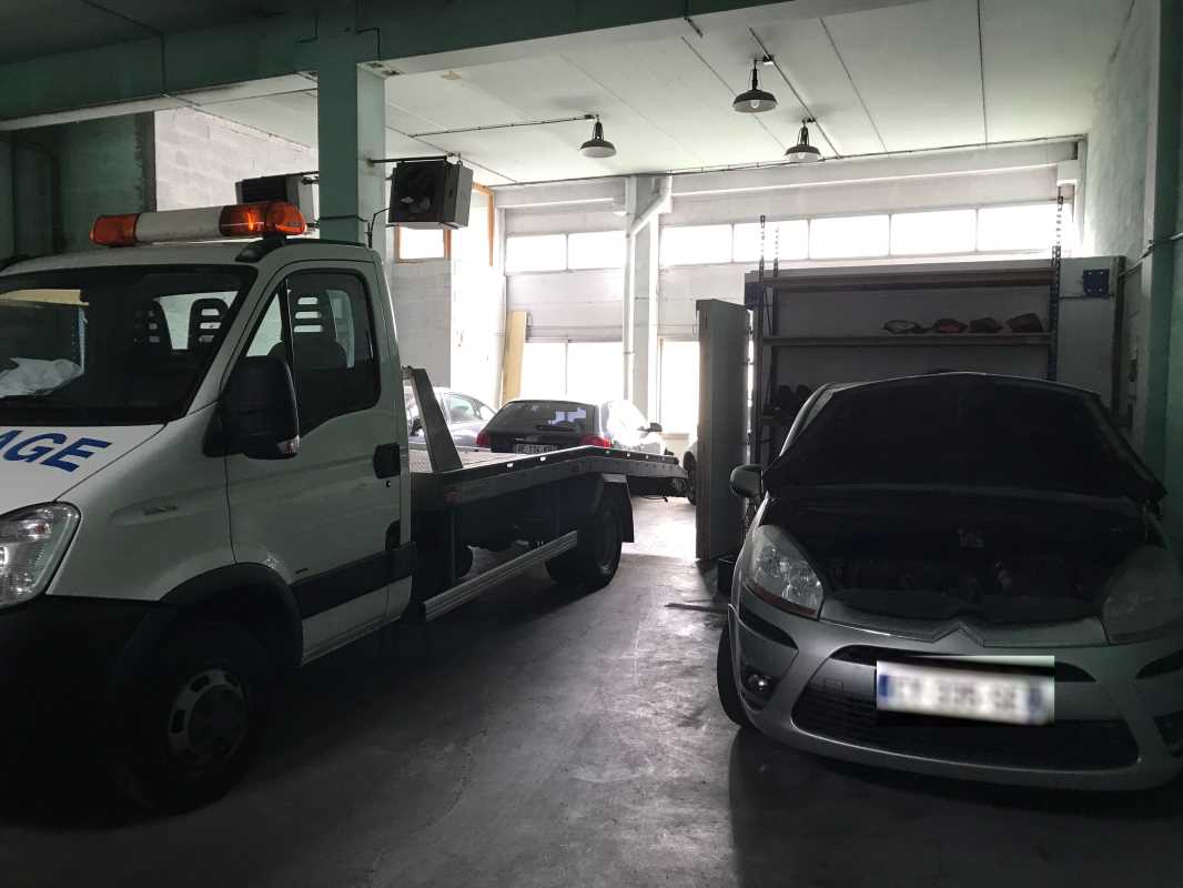 Photo du bien : à Louer Locaux d'activité 95310 SAINT OUEN L'AUMONE offre (...)