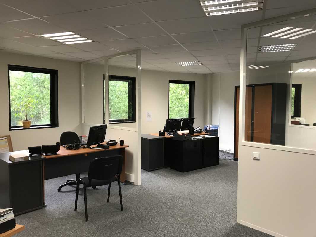 Photo du bien : à Louer Bureaux 33700 MERIGNAC offre 807176