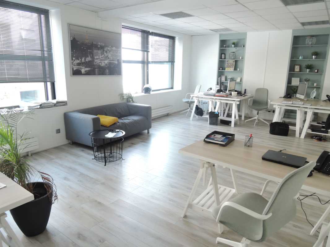 Photo du bien : à Louer Bureaux et Activités 92130 ISSY LES MOULINEAUX offre 814386