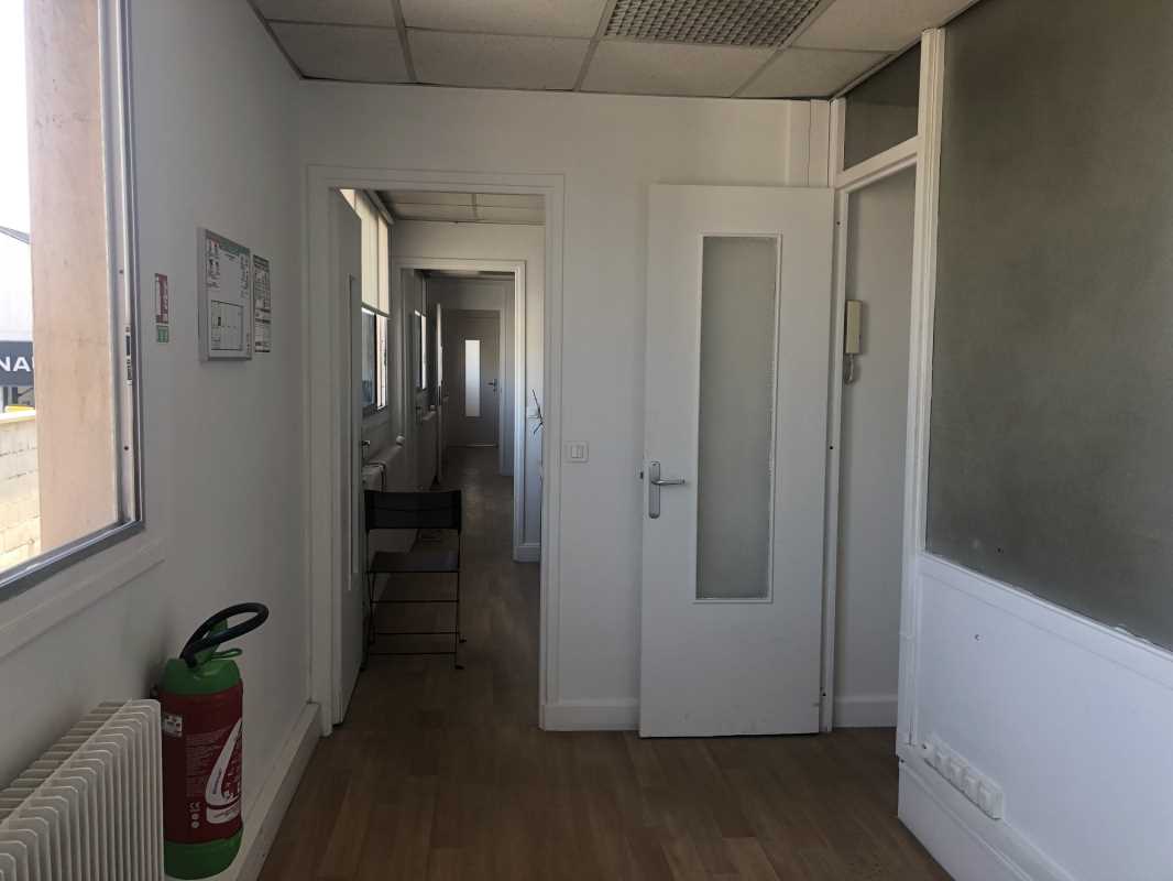 Photo du bien : à Vendre Bureaux et Activités 93400 SAINT OUEN offre 822082
