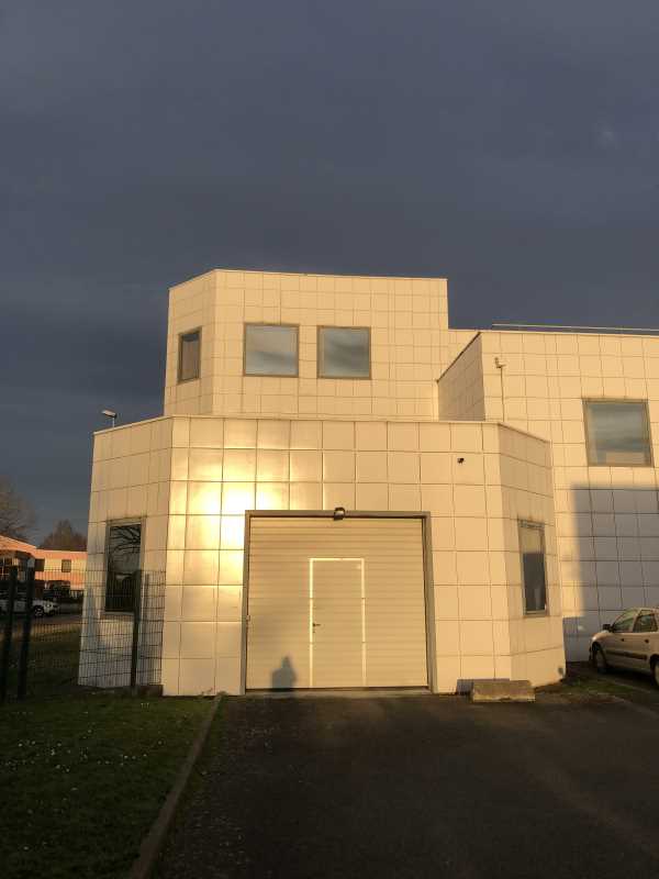 Photo du bien : à Louer Activités et Bureaux 78300 POISSY offre 838649