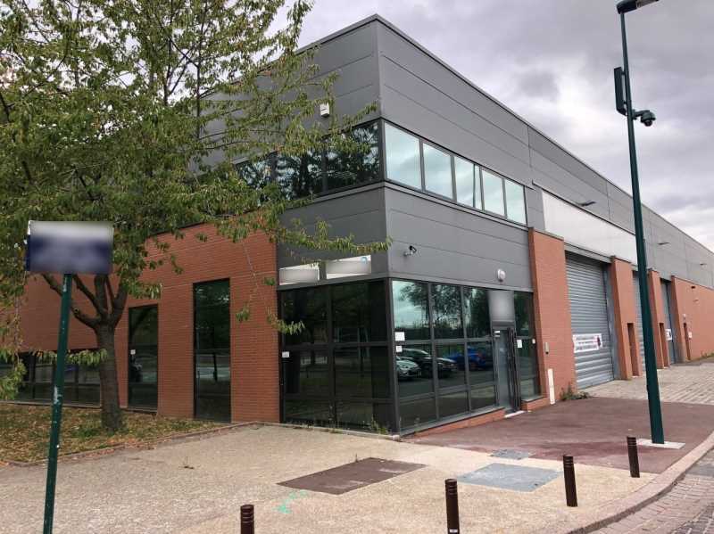Photo du bien : à Louer Bureaux et Activités 92230 GENNEVILLIERS offre 848378