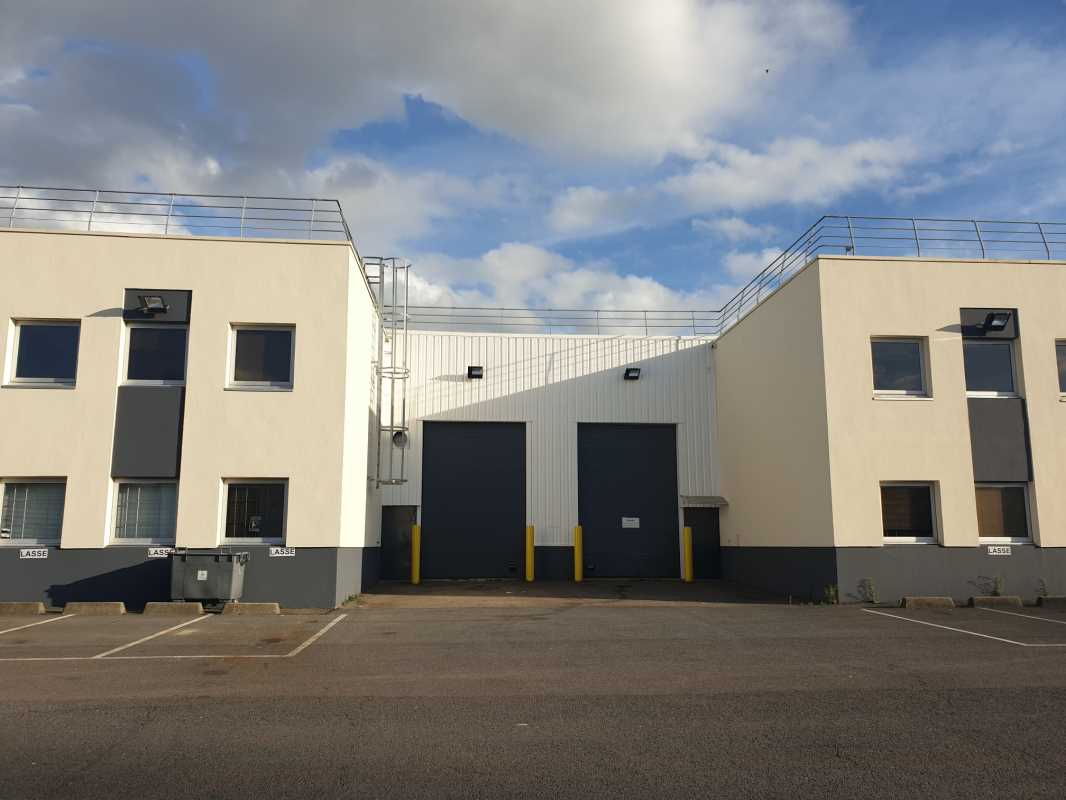 Photo du bien : à Louer Locaux d'activité 92230 GENNEVILLIERS offre 849144