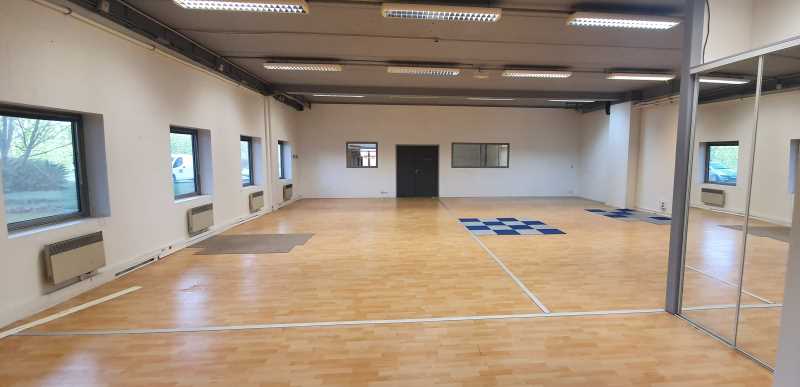 Photo du bien : à Louer Locaux d'activité 95700 ROISSY EN FRANCE offre 851733