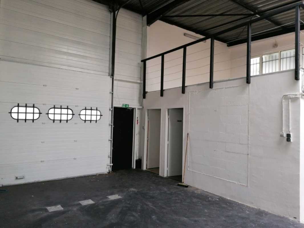 Photo du bien : à Louer Locaux d'activité 95320 SAINT LEU LA FORET offre 857011