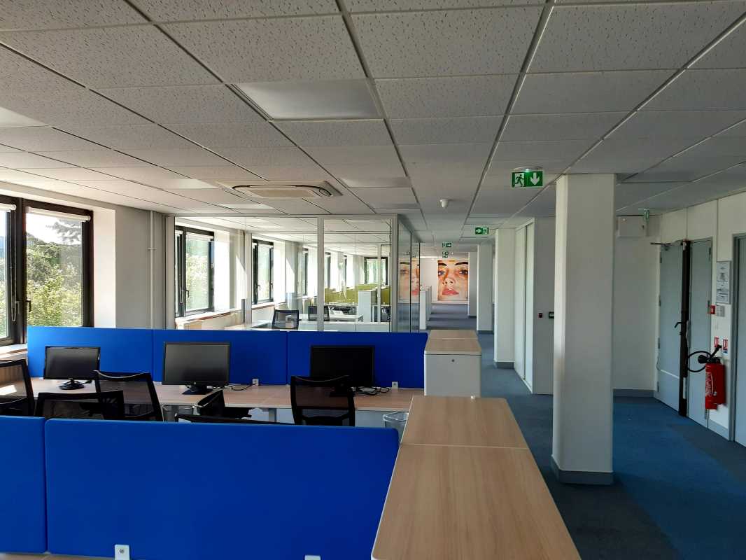Photo du bien : à Vendre Bureaux 93200 SAINT DENIS offre 878350