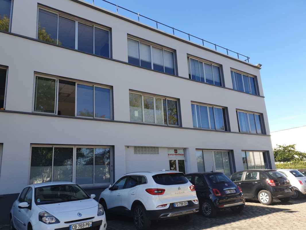 Photo du bien : à Louer Bureaux et Activités 92230 GENNEVILLIERS offre 889517
