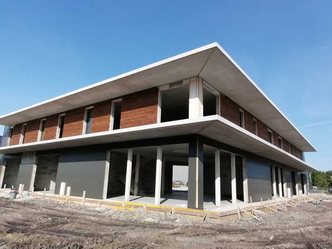 Photo du bien : à Louer Activités et Bureaux 33700 MERIGNAC offre 909977