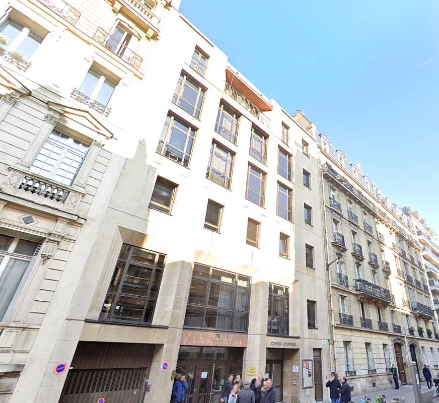 Bureaux de 69 m² À louer à Paris 17e Arrondissement