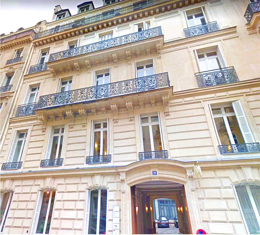 Bureaux de 275 m² À louer à Paris 8e Arrondissement