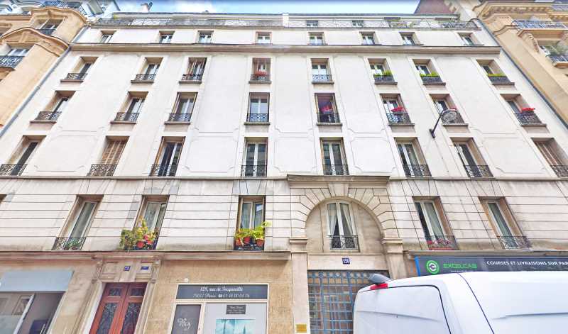 Bureaux de 212 m² À vendre à Paris 17e Arrondissement