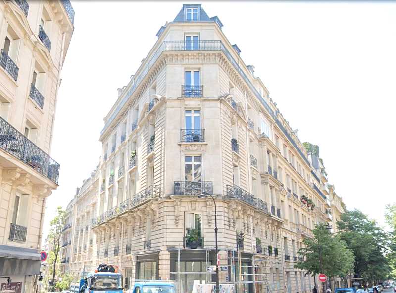 Commerce de 111 m² À louer à Paris 16e Arrondissement