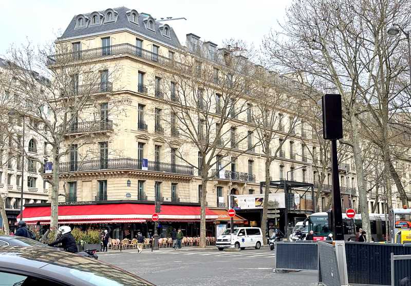 Bureaux de 1581 m² À louer à Paris 8e Arrondissement