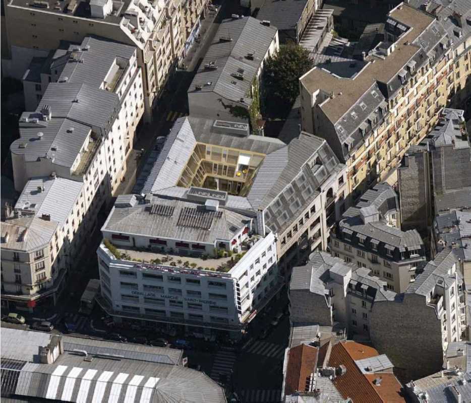 Bureaux de 1035 m² À louer à Paris 18e Arrondissement