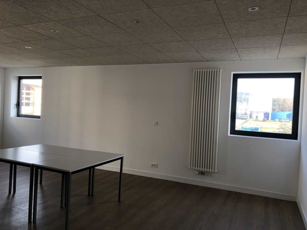 Visuel 4 de l'annonce : A LOUER PLATEAUX DE BUREAUX 124 M² PORT DE COMMERCE BREST