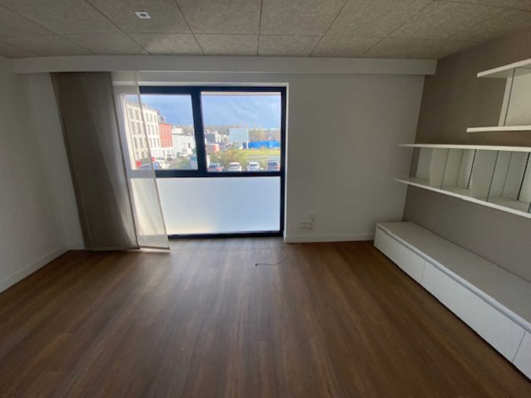 Visuel 2 de l'annonce : A LOUER PLATEAUX DE BUREAUX 124 M² PORT DE COMMERCE BREST