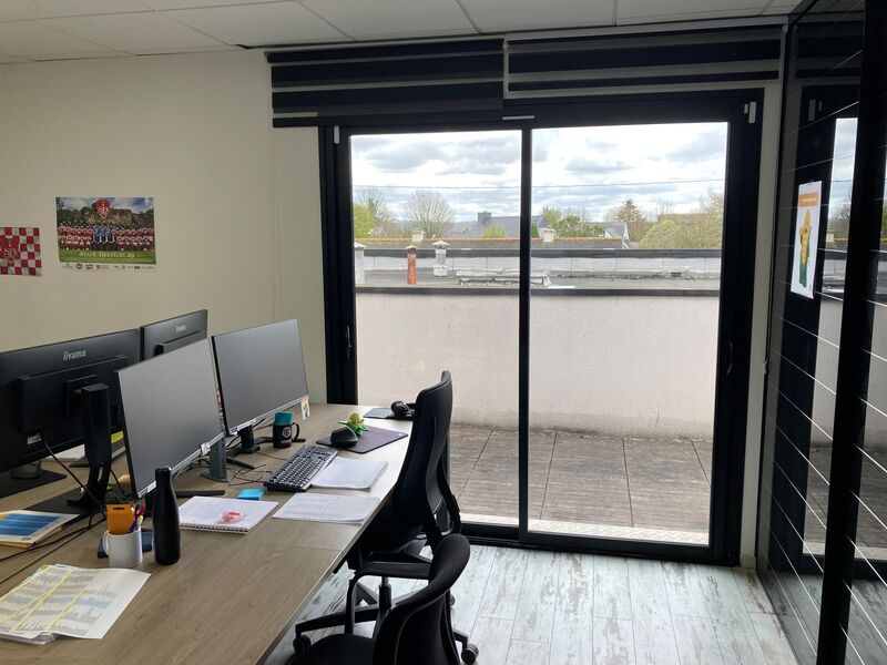 Visuel 2 de l'annonce : LOCATION BUREAUX - 430 M² GUIPAVAS