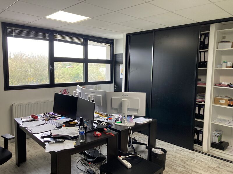 LOCATION BUREAUX - 430 M² GUIPAVAS
