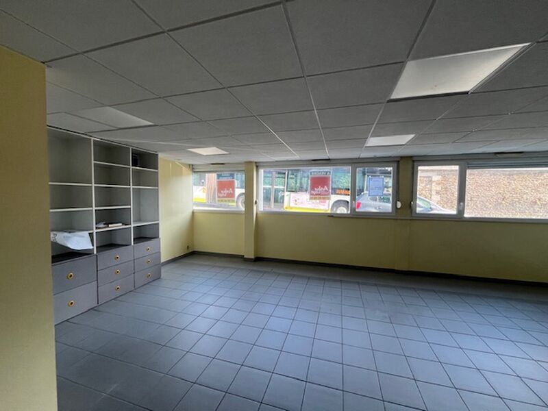 Visuel 5 de l'annonce : A LOUER A VENDRE - PROCHE JAURES - LOCAUX PROFESSIONNELS 164 m²