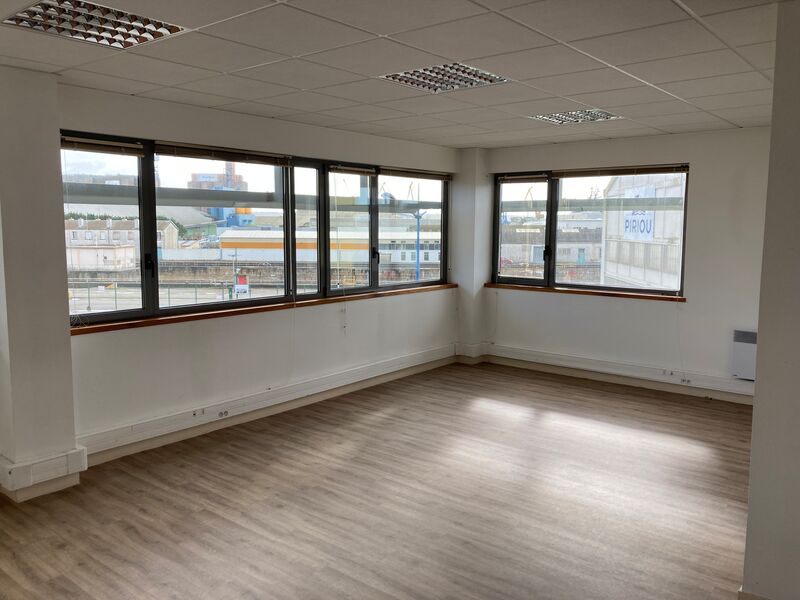 A LOUER PLATEAU DE BUREAUX PORT DE COMMERCE BREST