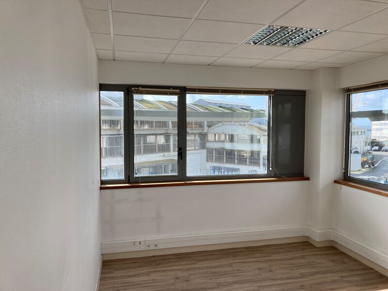 Visuel 5 de l'annonce : A LOUER PLATEAU DE BUREAUX PORT DE COMMERCE BREST