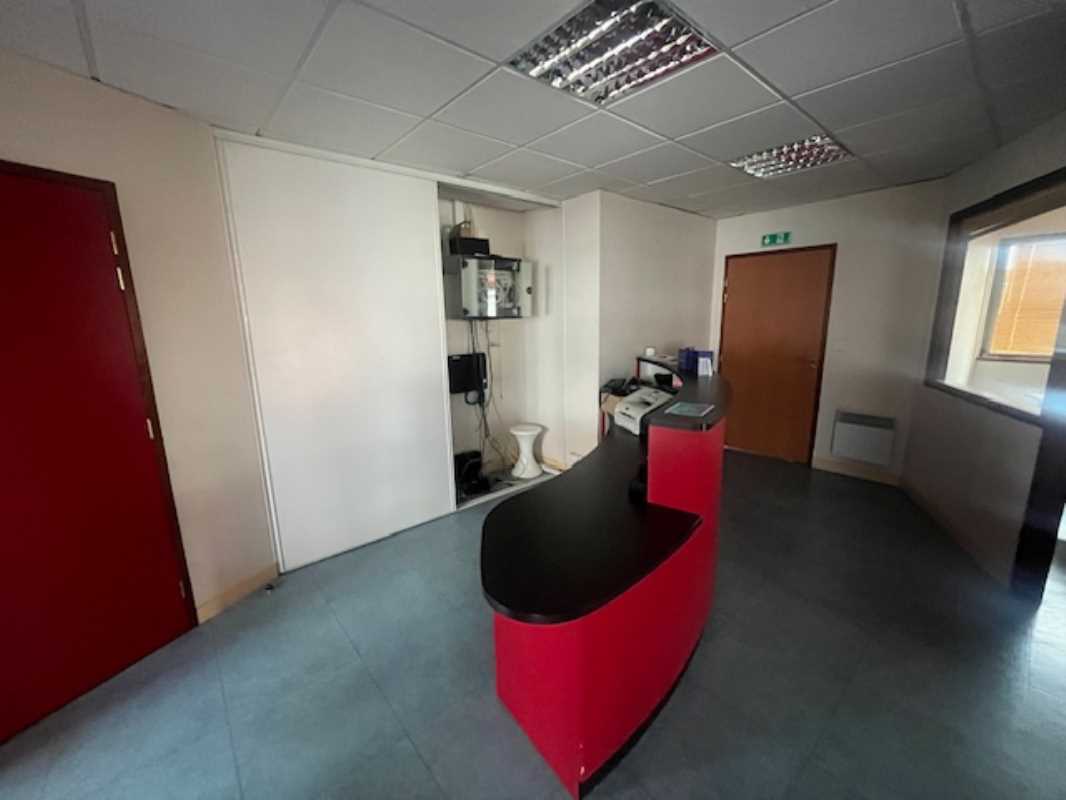 Visuel 3 de l'annonce : A VENDRE - A LOUER - BUREAUX DE 130 M² - PORT DE COMMERCE DE BREST