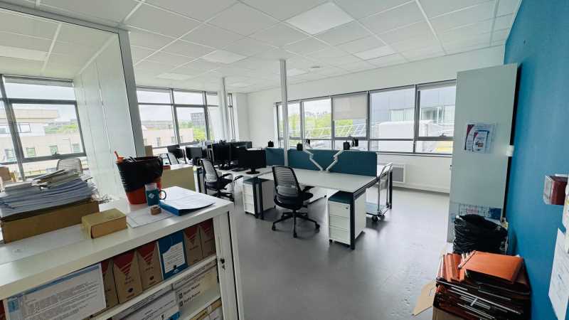 PLATEAU DE BUREAUX A LOUER 101 M² KERGONAN GUIPAVAS