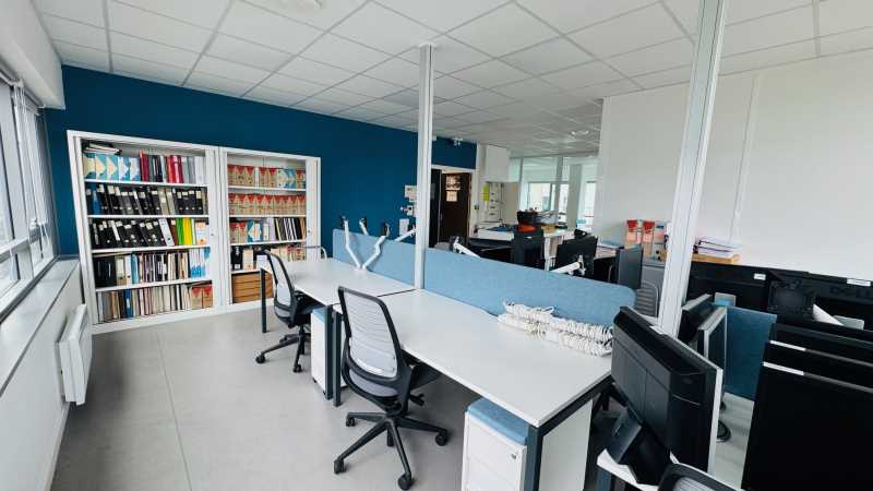Visuel 6 de l'annonce : PLATEAU DE BUREAUX A LOUER 101 M² KERGONAN GUIPAVAS