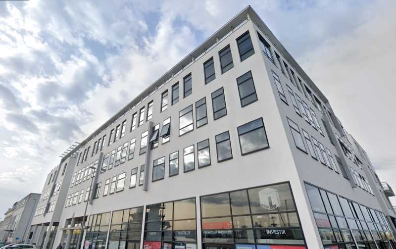Visuel 1 de l'annonce : A LOUER PLATEAU DE BUREAUX 154 M² PORT DE COMMERCE