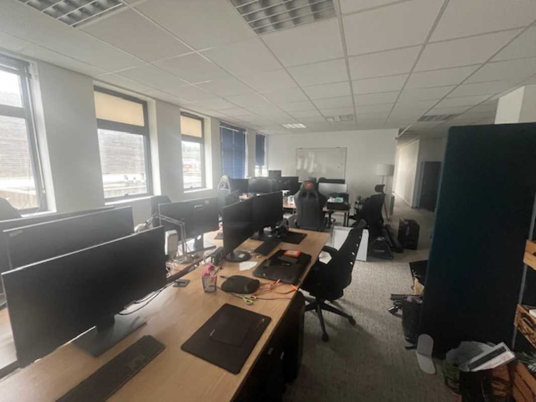 Visuel 8 de l'annonce : A LOUER PLATEAU DE BUREAUX 154 M² PORT DE COMMERCE