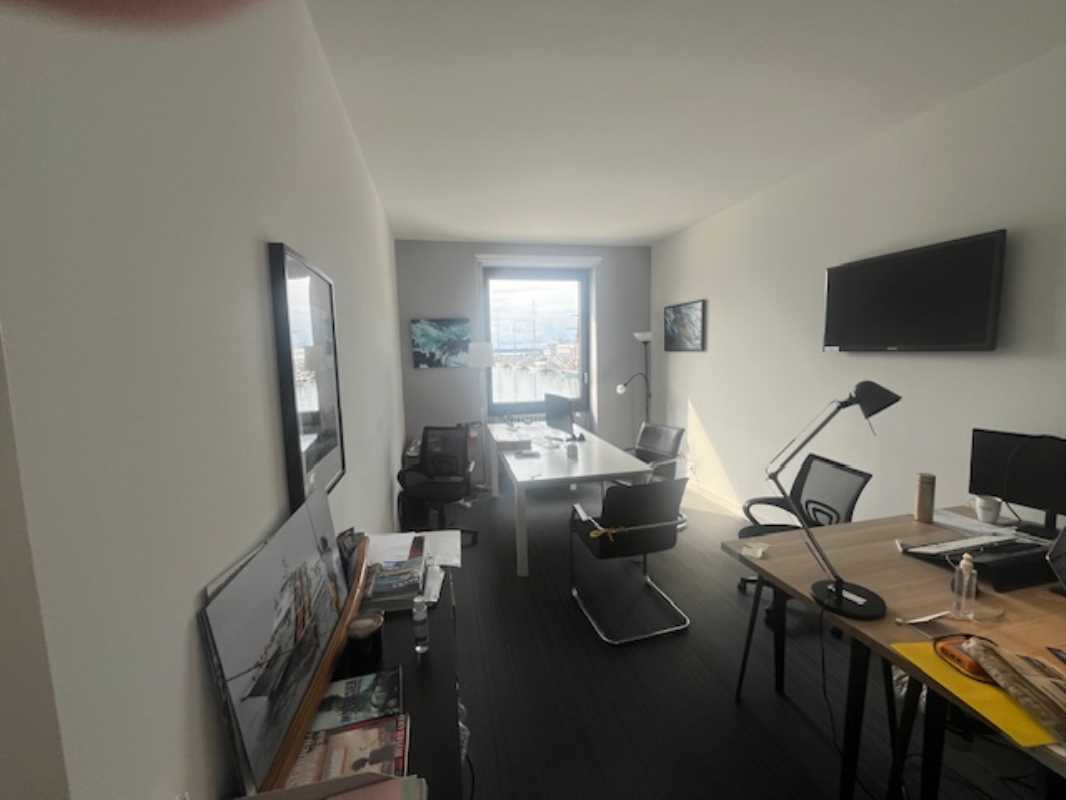 Visuel 6 de l'annonce : A LOUER - PLATEAU DE BUREAUX 260 M² - PORT DE COMMERCE DE BREST