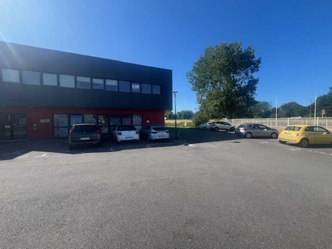 Visuel 7 de l'annonce : A LOUER - PLATEAU DE BUREAUX DE 360M² - GOUESNOU